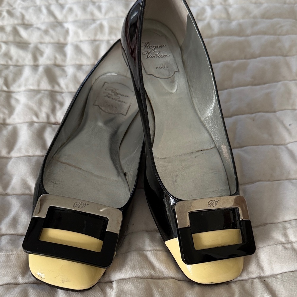 Roger Vivier Black and Cream Flats with Silver Buckle